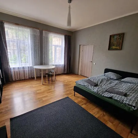 Apartment Snug Centre, Parking Incl, 2ppl